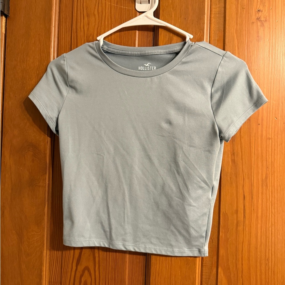 Hollister baby tee